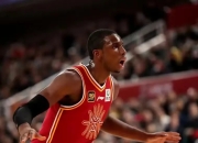 山西男篮稳定发挥，轻松战胜福建队