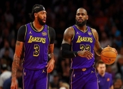 火箭惊艳全场，逆转取胜助攻爆棚，湖人逆转取胜！