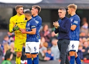 包含斯特拉斯堡主场击败梅斯，保持升班马气势的词条